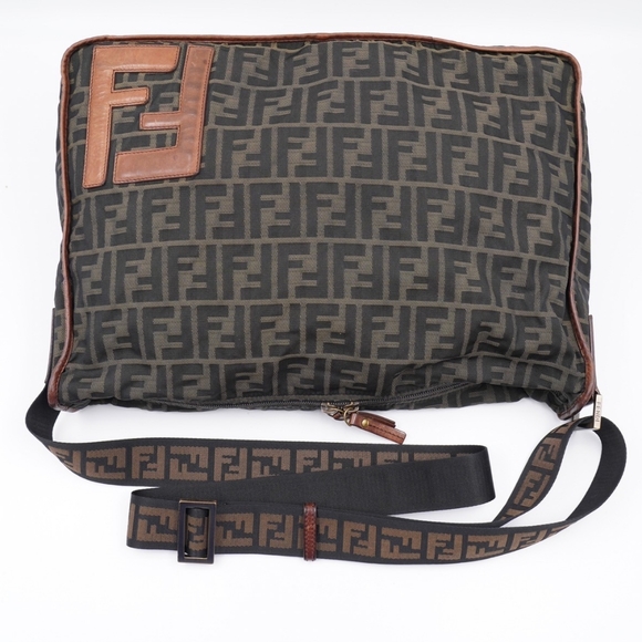 COPY - COPY - Y34❤️ FENDI Zucca Canvas Crossbody bag - Picture 6 of 16